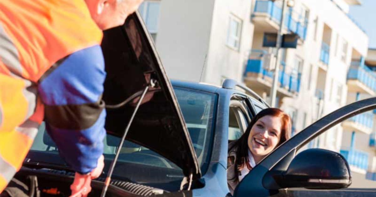 Vehicle Jump Start Service in Gulfport, FL helping a car battery revive on the roadside