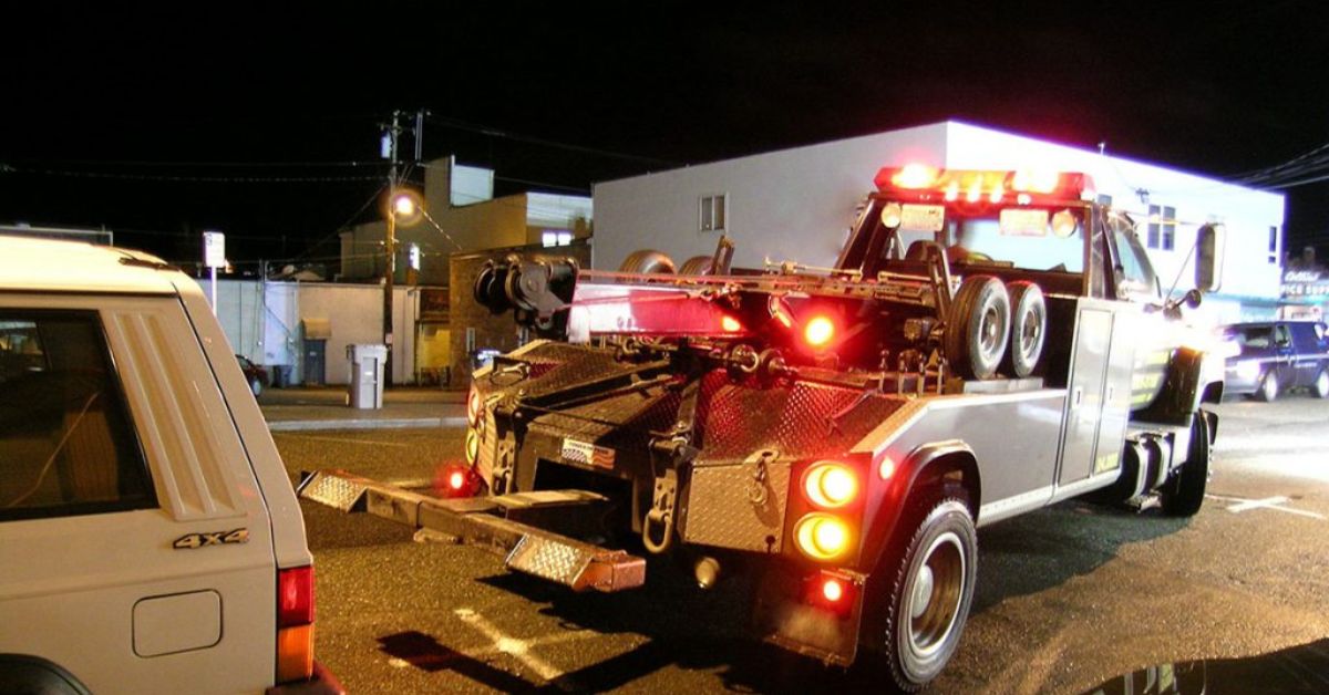 emergency tow truck company in St. Petersburg